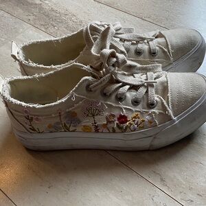 Floral Embroidered Canvas Sneakers